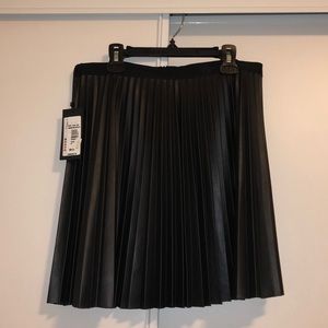 Vero moda skirt sz M